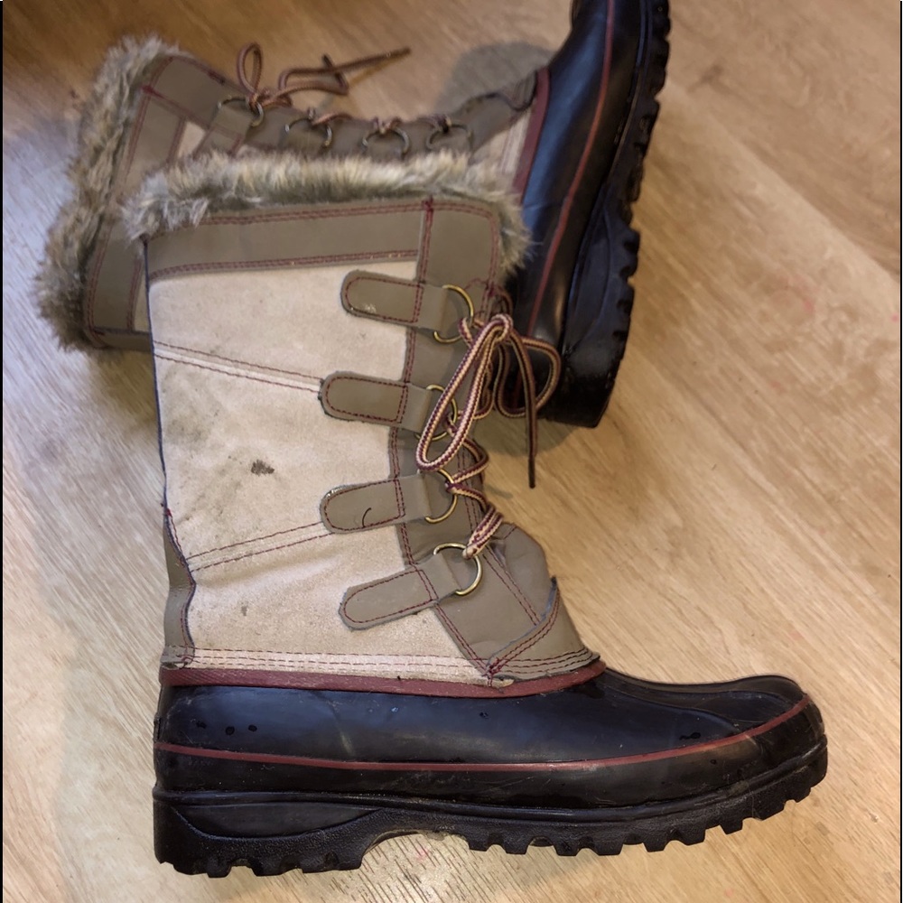 Snow Boots